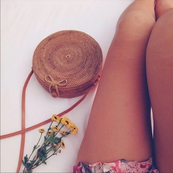 Anthropologie Handbags - Anthropologie wicker round purse